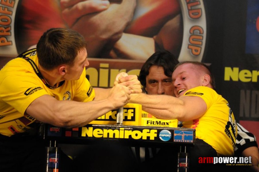 Nemiroff 2009 - Day 1 - Left hand # Armwrestling # Armpower.net