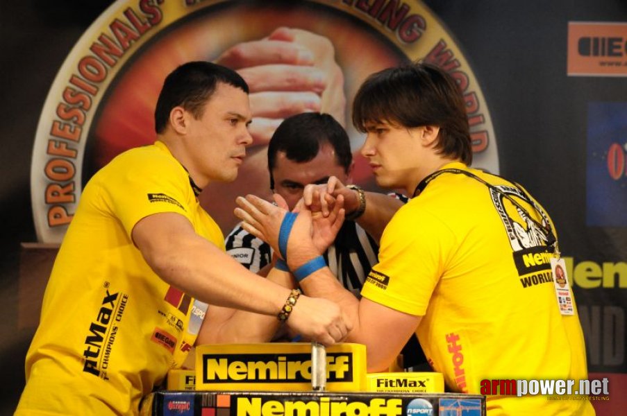 Nemiroff 2009 - Day 1 - Left hand # Armwrestling # Armpower.net