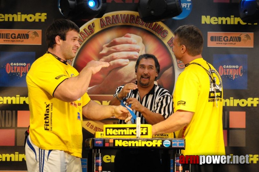 Nemiroff 2009 - Day 1 - Left hand # Siłowanie na ręce # Armwrestling # Armpower.net