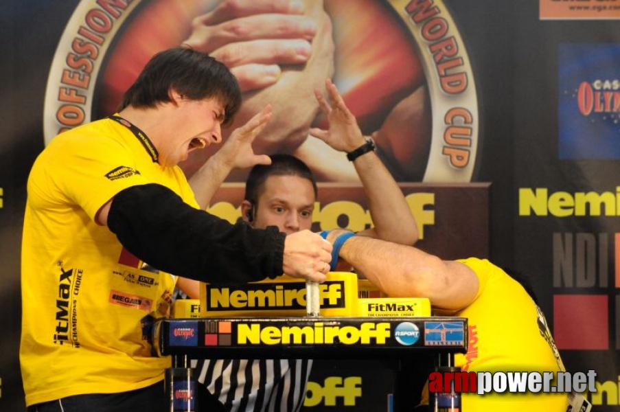 Nemiroff 2009 - Day 1 - Left hand # Armwrestling # Armpower.net