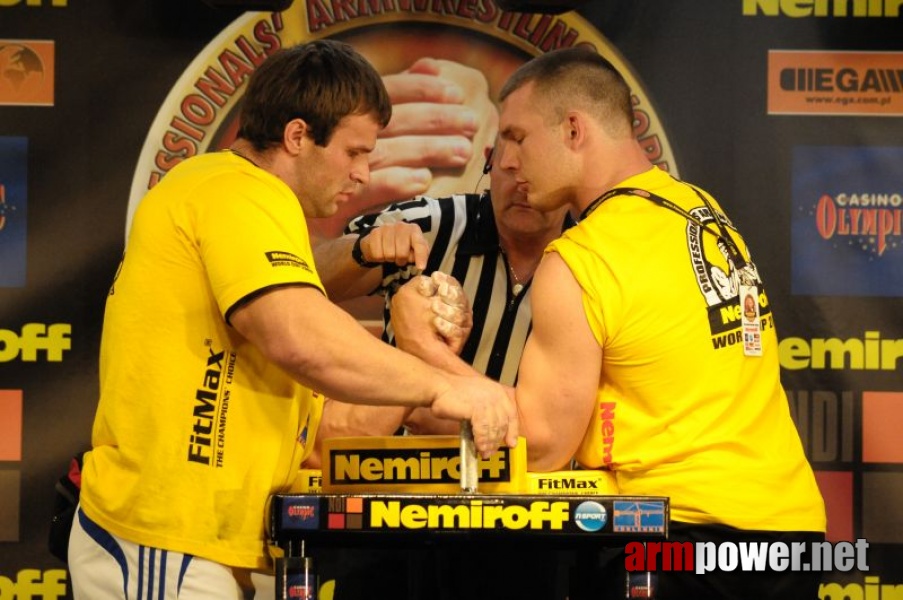 Nemiroff 2009 - Day 1 - Left hand # Armwrestling # Armpower.net