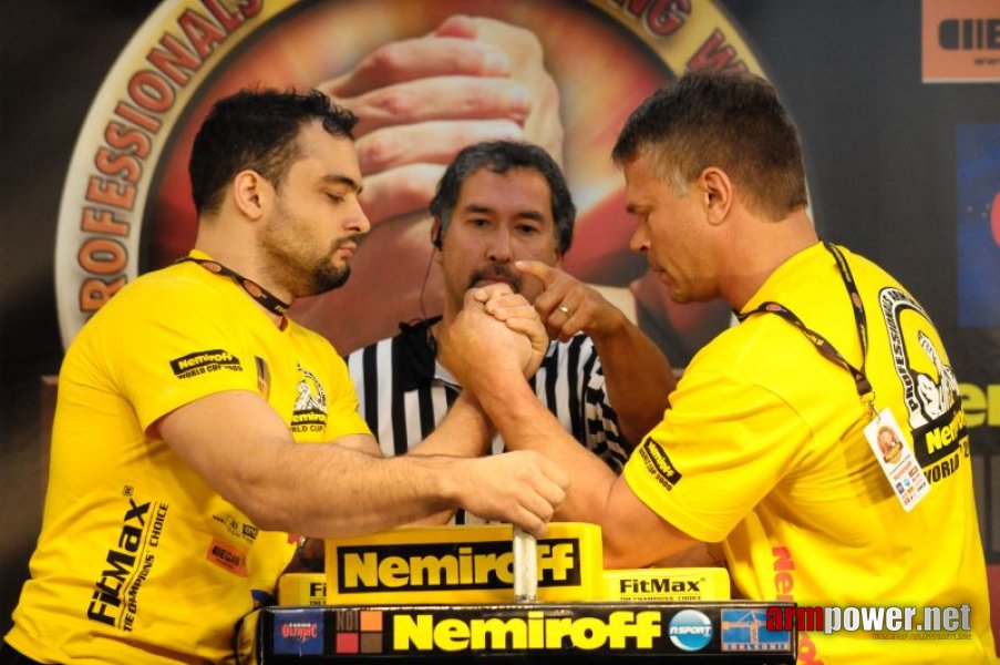 Nemiroff 2009 - Day 1 - Left hand # Armwrestling # Armpower.net