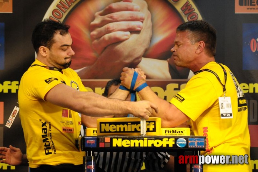 Nemiroff 2009 - Day 1 - Left hand # Armwrestling # Armpower.net