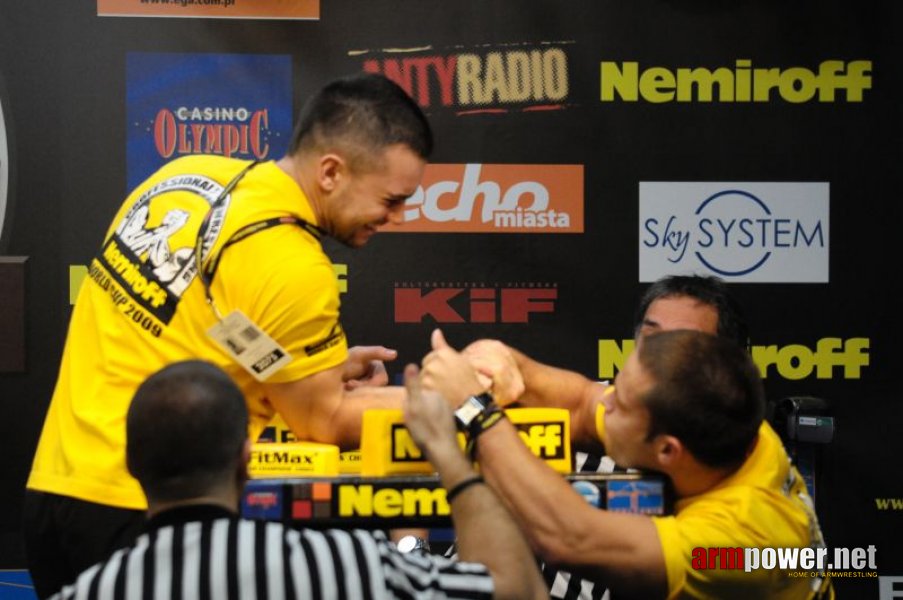 Nemiroff 2009 - Day 2 - Right hand # Armwrestling # Armpower.net