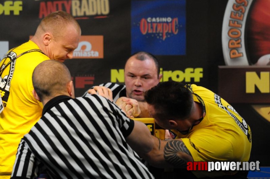 Nemiroff 2009 - Day 2 - Right hand # Armwrestling # Armpower.net