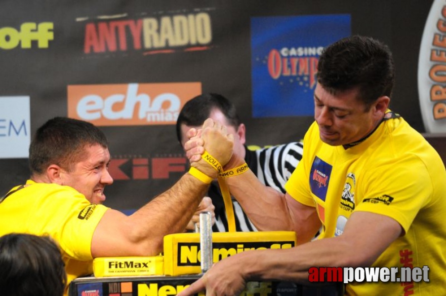 Nemiroff 2009 - Day 2 - Right hand # Armwrestling # Armpower.net