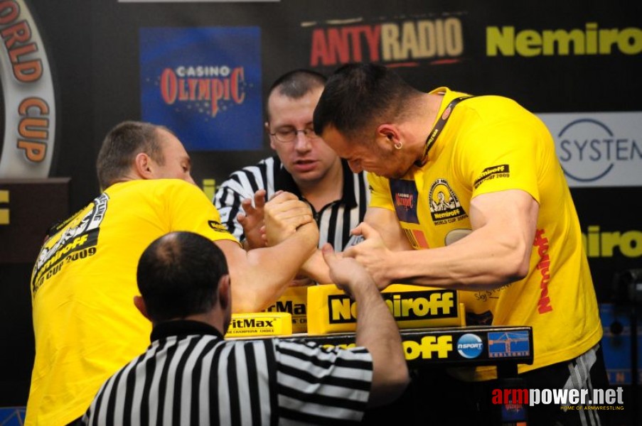 Nemiroff 2009 - Day 2 - Right hand # Armwrestling # Armpower.net