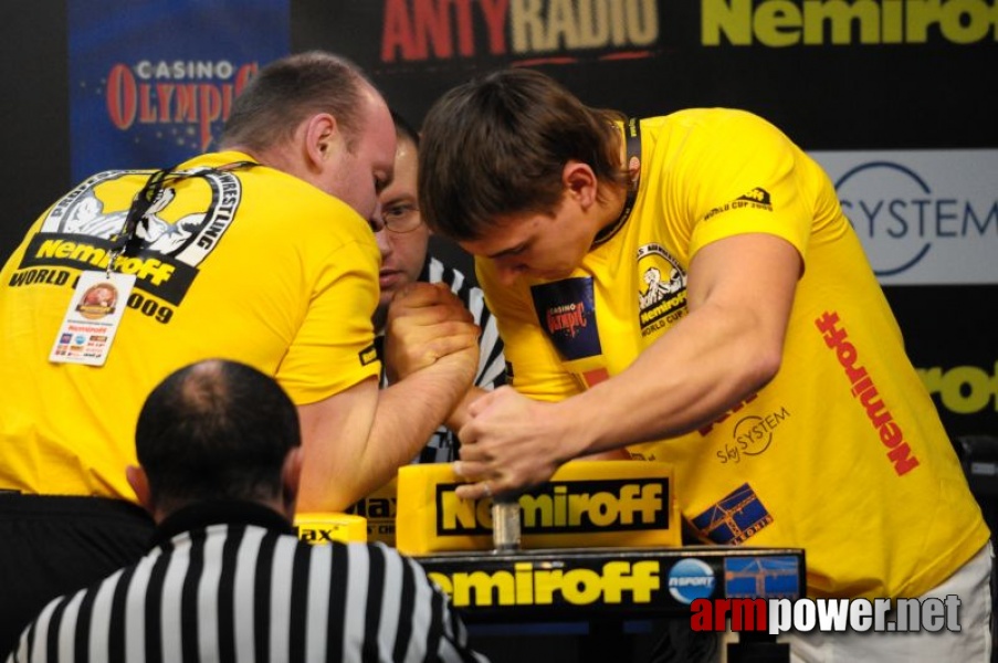 Nemiroff 2009 - Day 2 - Right hand # Armwrestling # Armpower.net