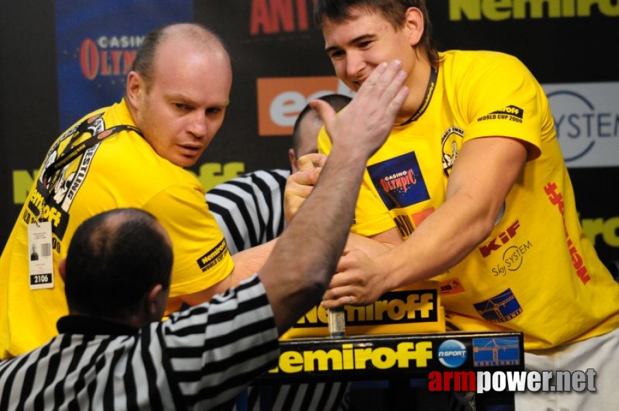 Nemiroff 2009 - Day 2 - Right hand # Siłowanie na ręce # Armwrestling # Armpower.net