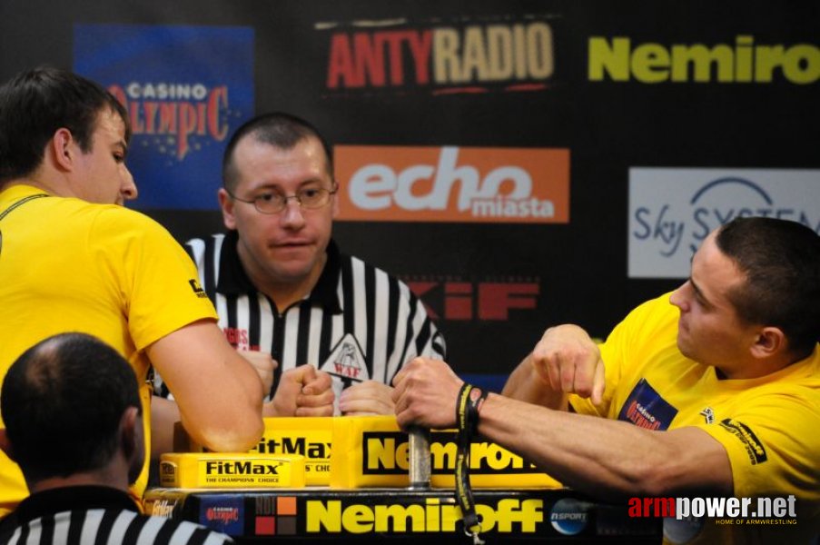 Nemiroff 2009 - Day 2 - Right hand # Armwrestling # Armpower.net