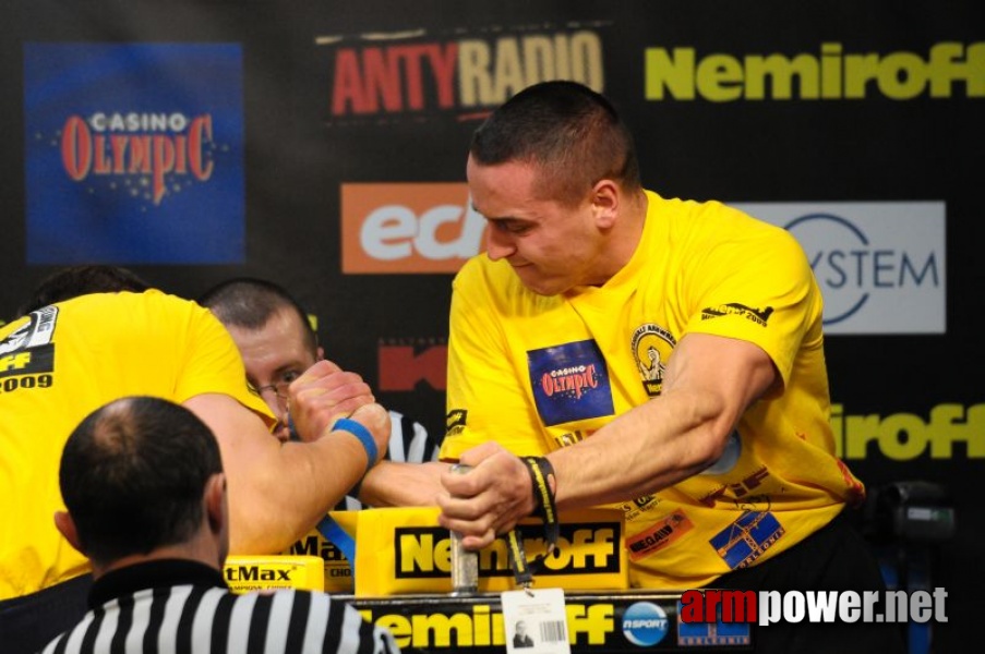 Nemiroff 2009 - Day 2 - Right hand # Armwrestling # Armpower.net