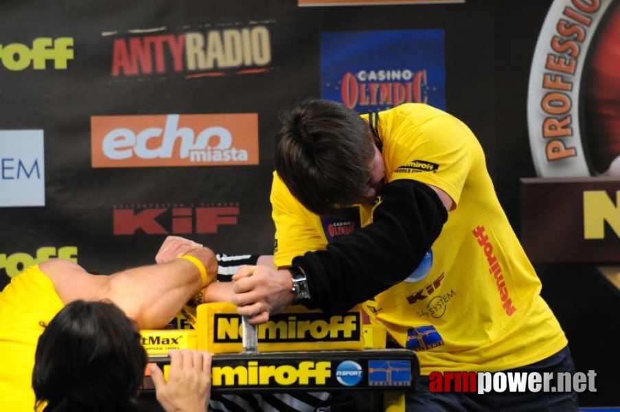 Nemiroff 2009 - Day 2 - Right hand # Armwrestling # Armpower.net