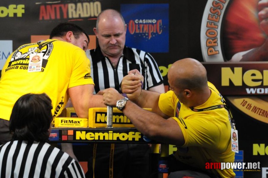 Nemiroff 2009 - Day 2 - Right hand # Armwrestling # Armpower.net