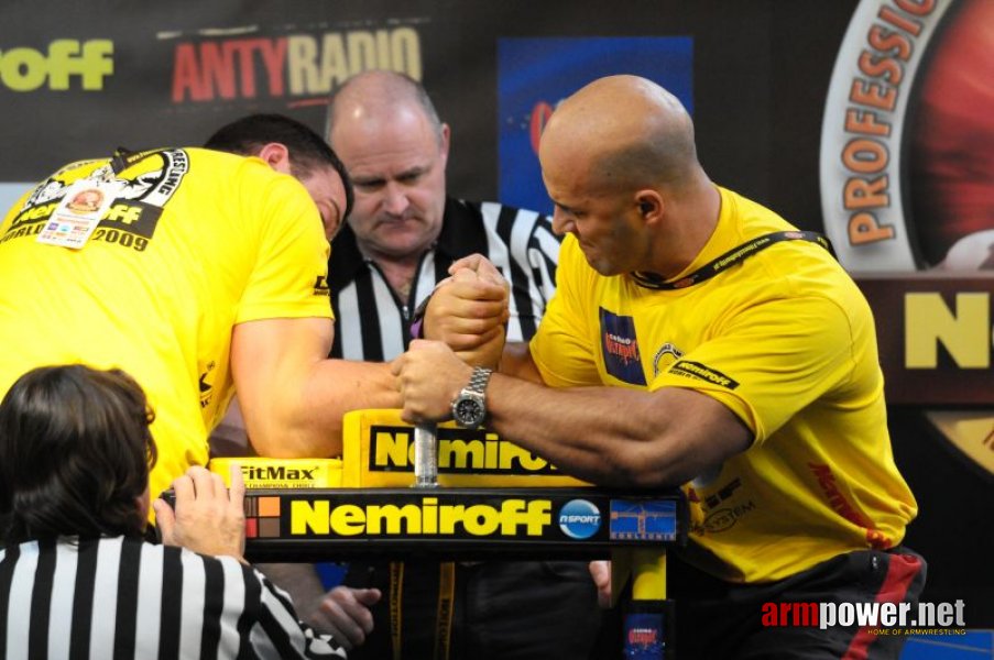 Nemiroff 2009 - Day 2 - Right hand # Siłowanie na ręce # Armwrestling # Armpower.net