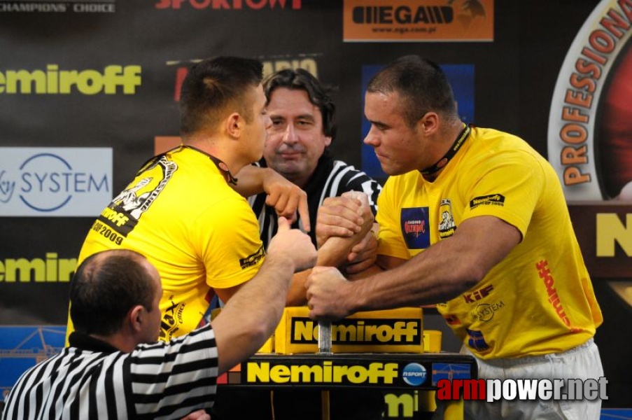 Nemiroff 2009 - Day 2 - Right hand # Armwrestling # Armpower.net