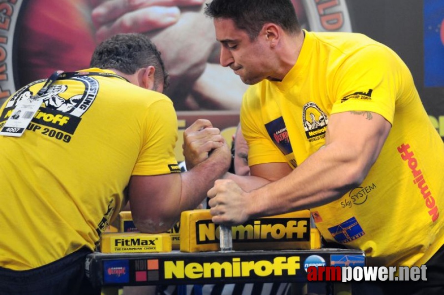 Nemiroff 2009 - Day 2 - Right hand # Armwrestling # Armpower.net