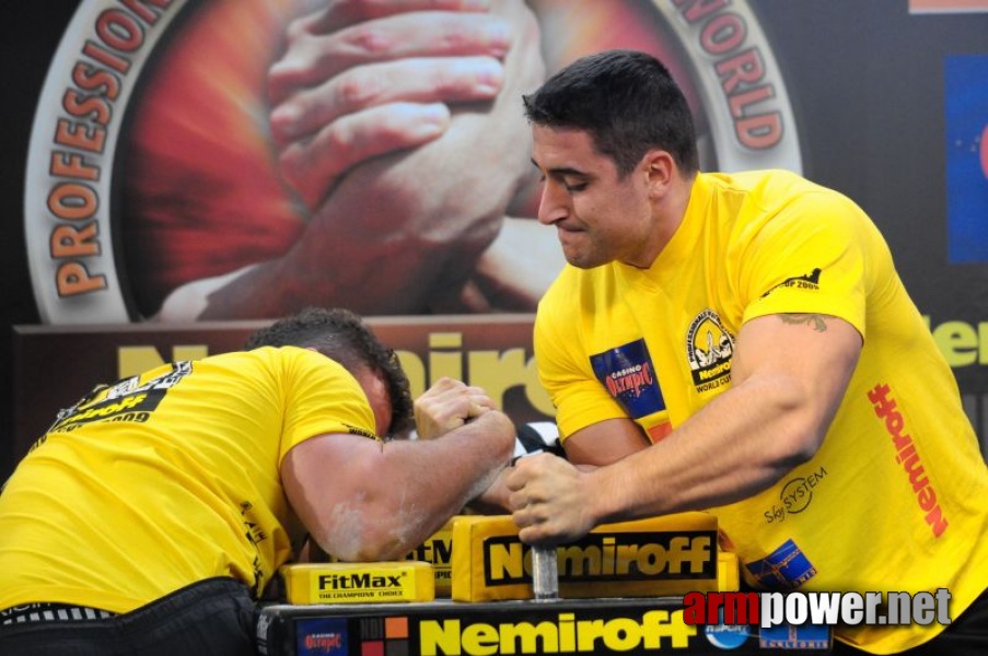 Nemiroff 2009 - Day 2 - Right hand # Siłowanie na ręce # Armwrestling # Armpower.net