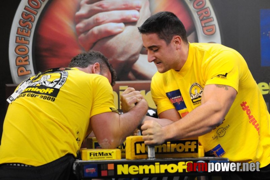 Nemiroff 2009 - Day 2 - Right hand # Armwrestling # Armpower.net