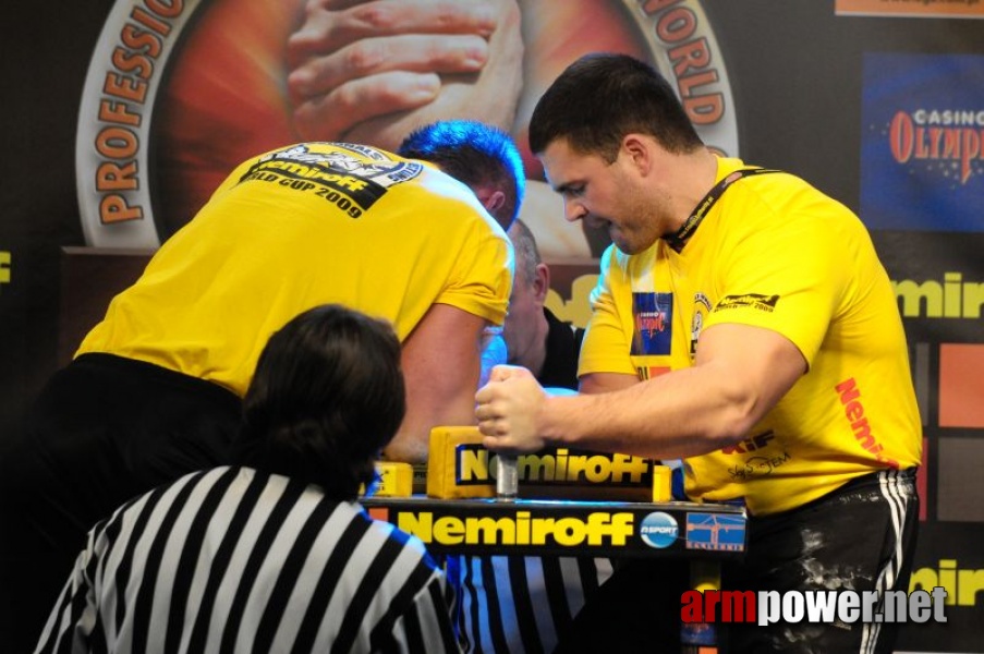 Nemiroff 2009 - Day 2 - Right hand # Armwrestling # Armpower.net