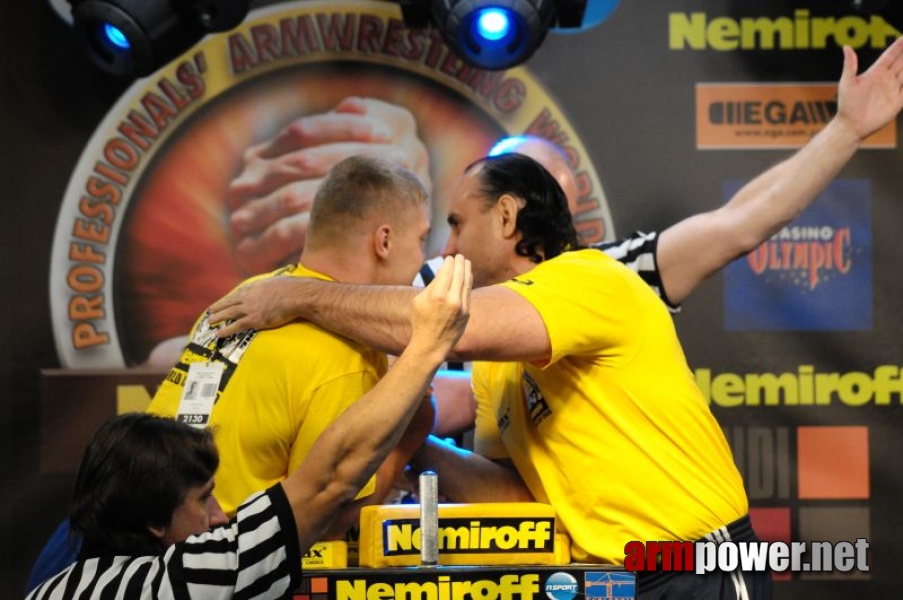 Nemiroff 2009 - Day 2 - Right hand # Armwrestling # Armpower.net