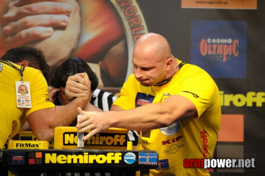 Nemiroff 2009 - Day 2 - Right hand # Siłowanie na ręce # Armwrestling # Armpower.net