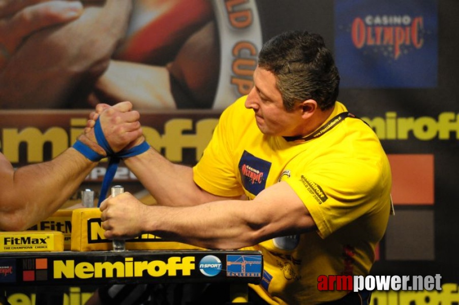 Nemiroff 2009 - Day 2 - Right hand # Armwrestling # Armpower.net