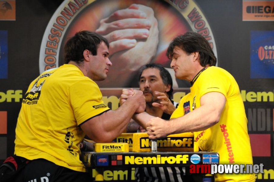 Nemiroff 2009 - Day 2 - Right hand # Armwrestling # Armpower.net