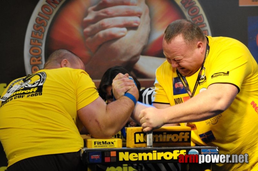 Nemiroff 2009 - Day 2 - Right hand # Armwrestling # Armpower.net