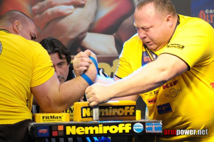 Nemiroff 2009 - Day 2 - Right hand # Siłowanie na ręce # Armwrestling # Armpower.net