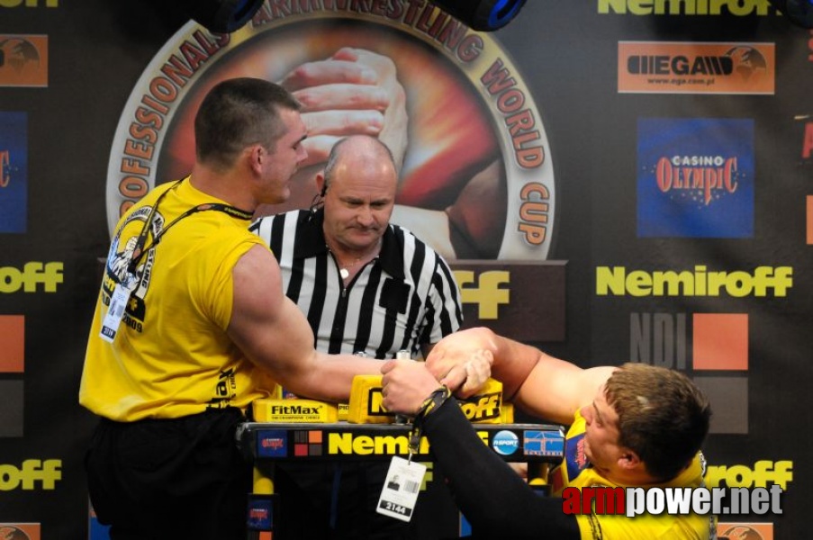 Nemiroff 2009 - Day 2 - Right hand # Siłowanie na ręce # Armwrestling # Armpower.net