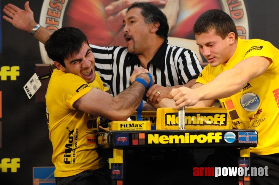 Nemiroff 2009 - Day 2 - Right hand # Siłowanie na ręce # Armwrestling # Armpower.net