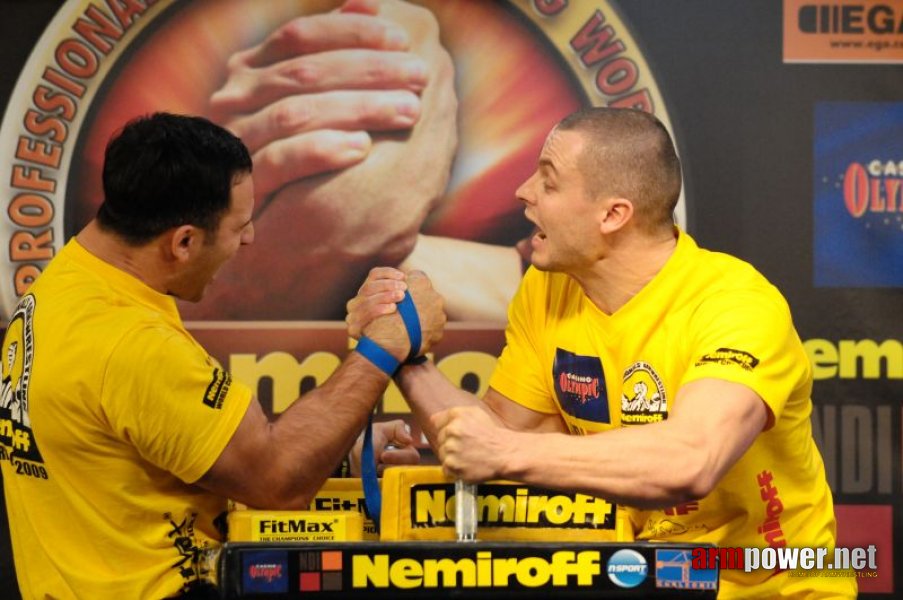 Nemiroff 2009 - Day 2 - Right hand # Armwrestling # Armpower.net