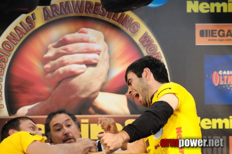 Nemiroff 2009 - Day 2 - Right hand # Siłowanie na ręce # Armwrestling # Armpower.net