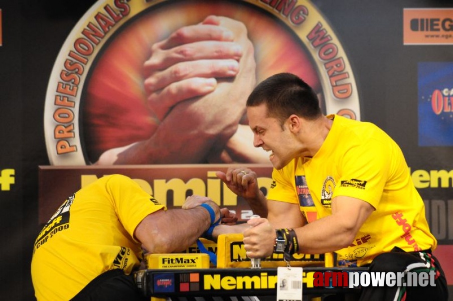 Nemiroff 2009 - Day 2 - Right hand # Armwrestling # Armpower.net