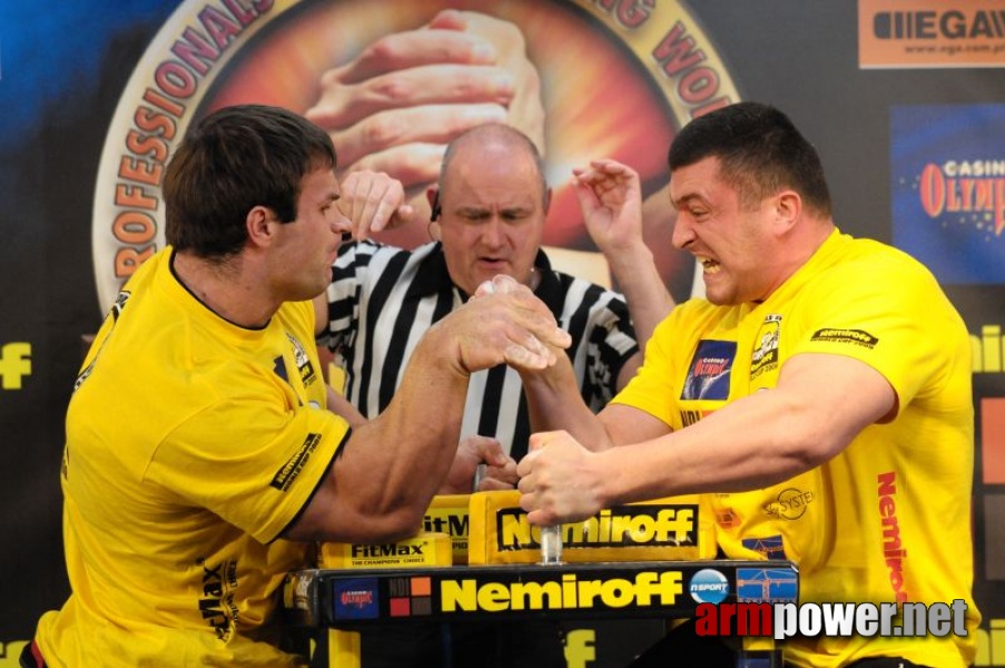 Nemiroff 2009 - Day 2 - Right hand # Armwrestling # Armpower.net