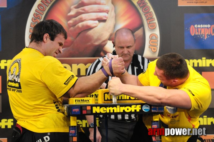 Nemiroff 2009 - Day 2 - Right hand # Armwrestling # Armpower.net