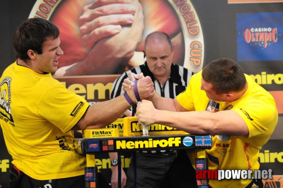 Nemiroff 2009 - Day 2 - Right hand # Siłowanie na ręce # Armwrestling # Armpower.net