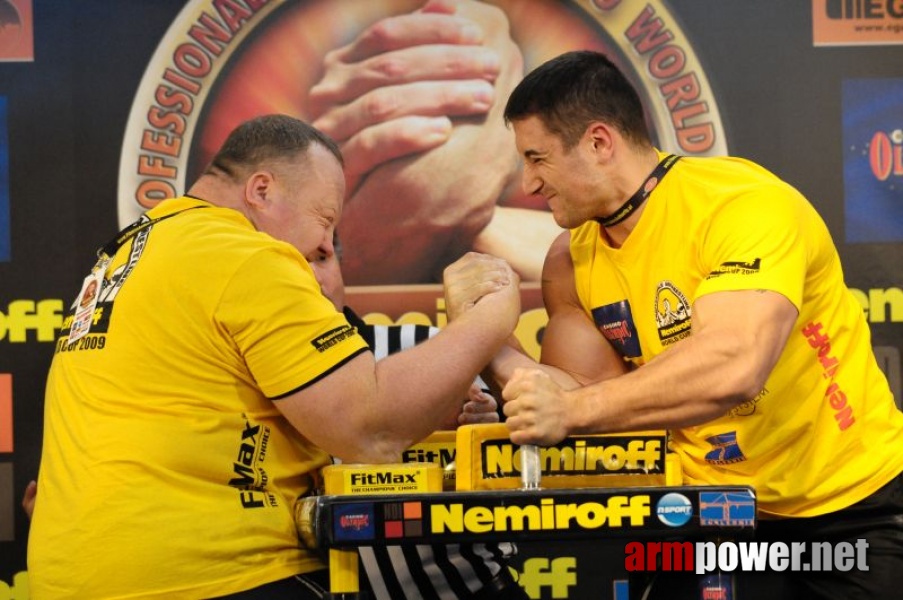 Nemiroff 2009 - Day 2 - Right hand # Siłowanie na ręce # Armwrestling # Armpower.net