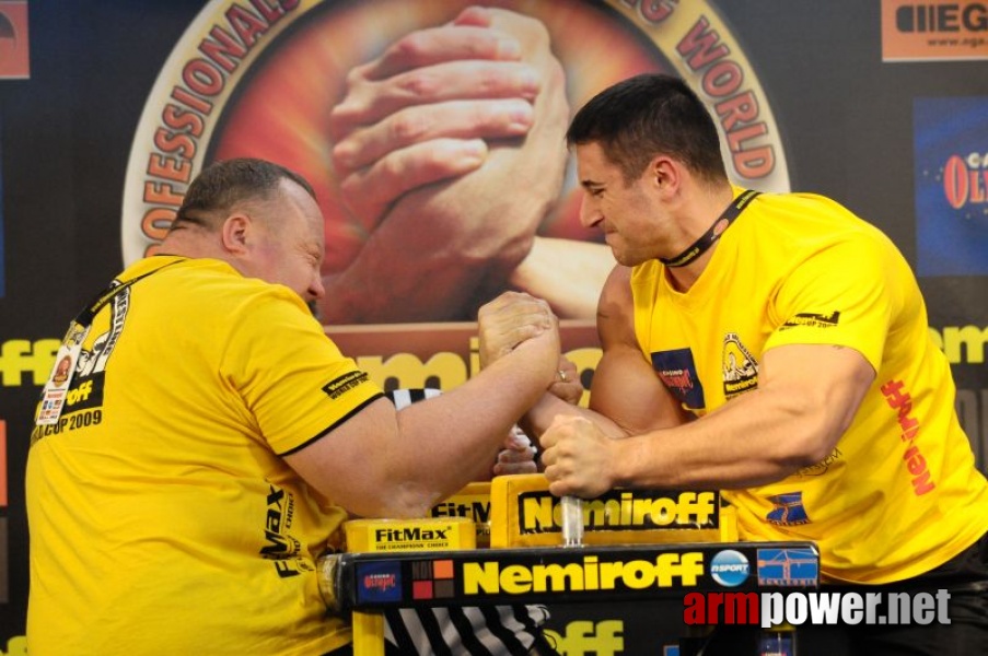 Nemiroff 2009 - Day 2 - Right hand # Siłowanie na ręce # Armwrestling # Armpower.net