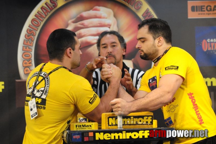 Nemiroff 2009 - Day 2 - Right hand # Siłowanie na ręce # Armwrestling # Armpower.net