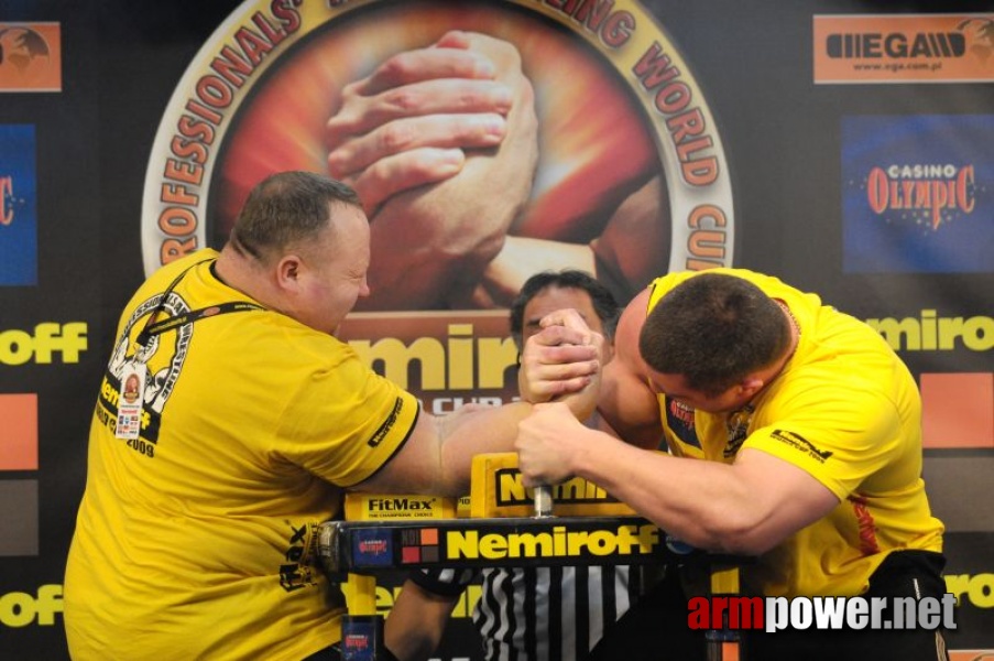 Nemiroff 2009 - Day 2 - Right hand # Siłowanie na ręce # Armwrestling # Armpower.net