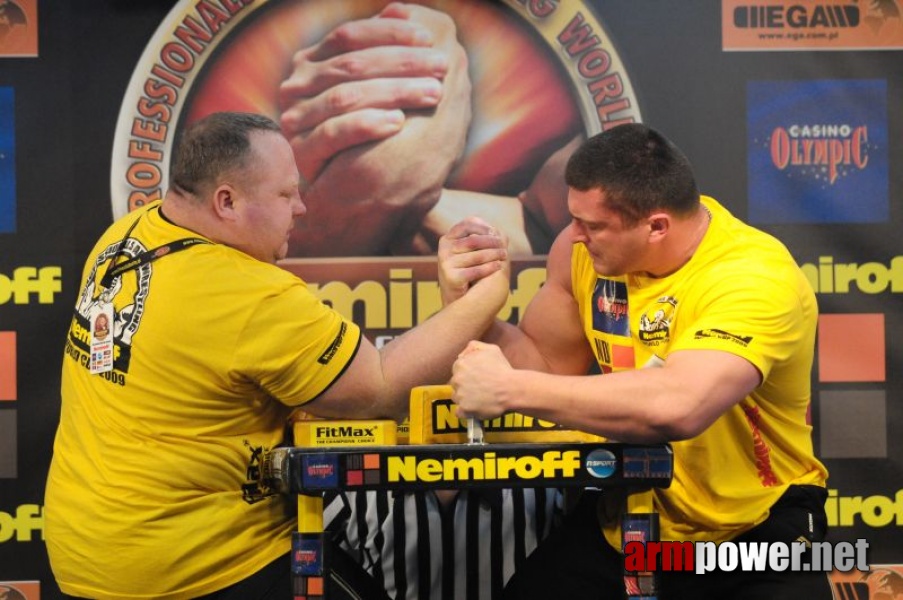 Nemiroff 2009 - Day 2 - Right hand # Armwrestling # Armpower.net