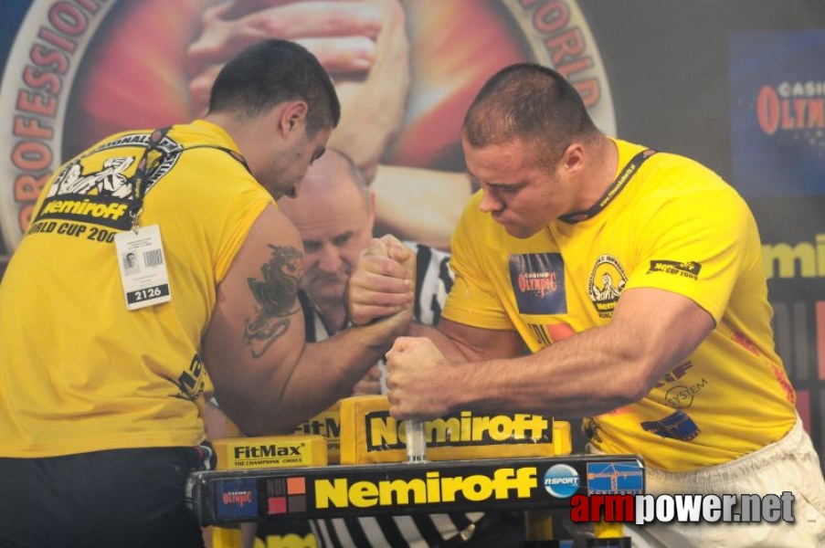 Nemiroff 2009 - Day 2 - Right hand # Armwrestling # Armpower.net