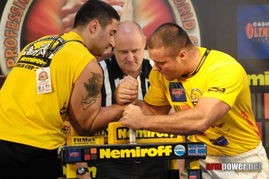 Nemiroff 2009 - Day 2 - Right hand # Siłowanie na ręce # Armwrestling # Armpower.net