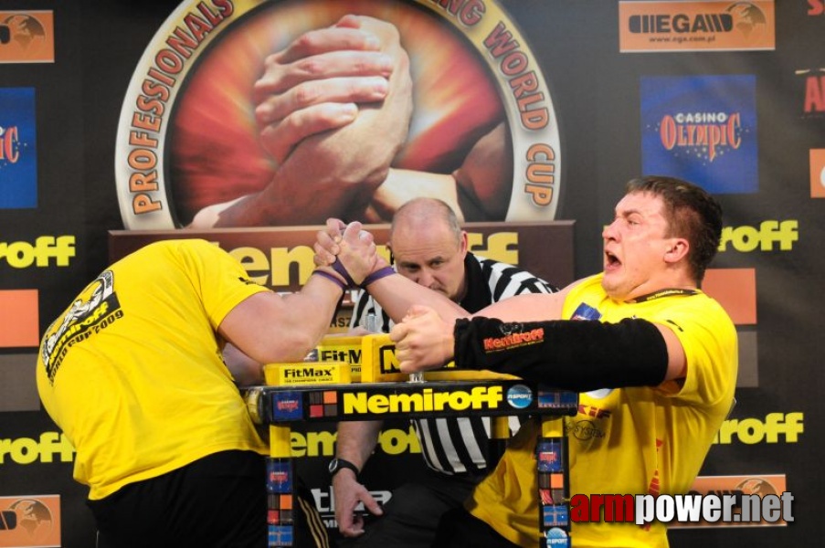 Nemiroff 2009 - Day 2 - Right hand # Siłowanie na ręce # Armwrestling # Armpower.net