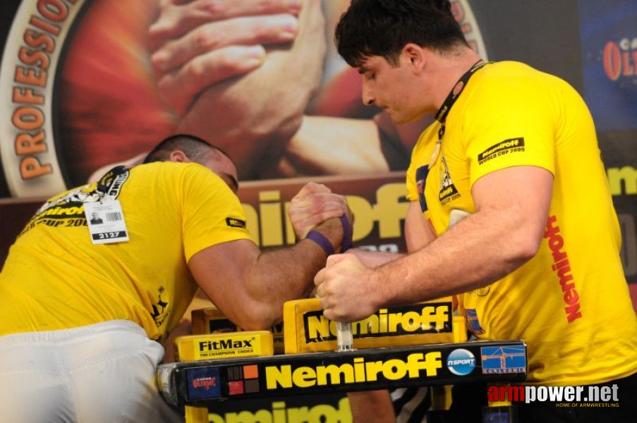 Nemiroff 2009 - Day 2 - Right hand # Armwrestling # Armpower.net