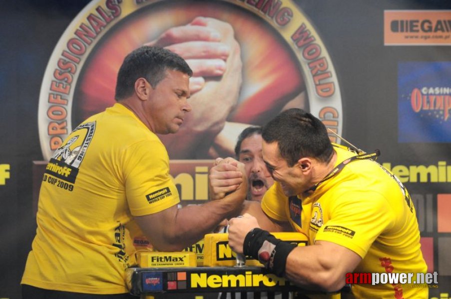 Nemiroff 2009 - Day 2 - Right hand # Armwrestling # Armpower.net