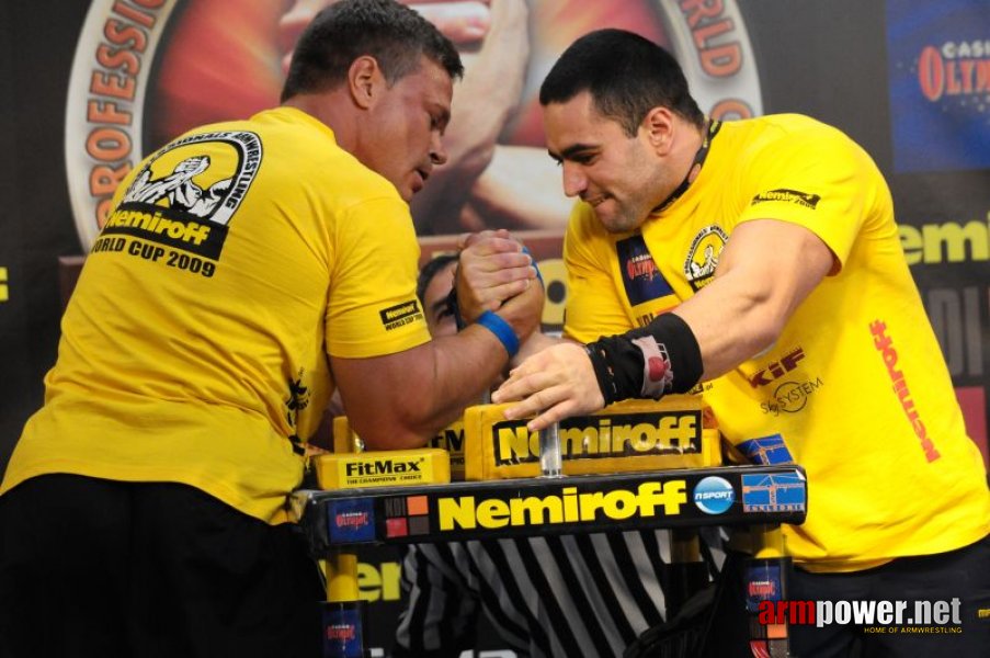 Nemiroff 2009 - Day 2 - Right hand # Siłowanie na ręce # Armwrestling # Armpower.net