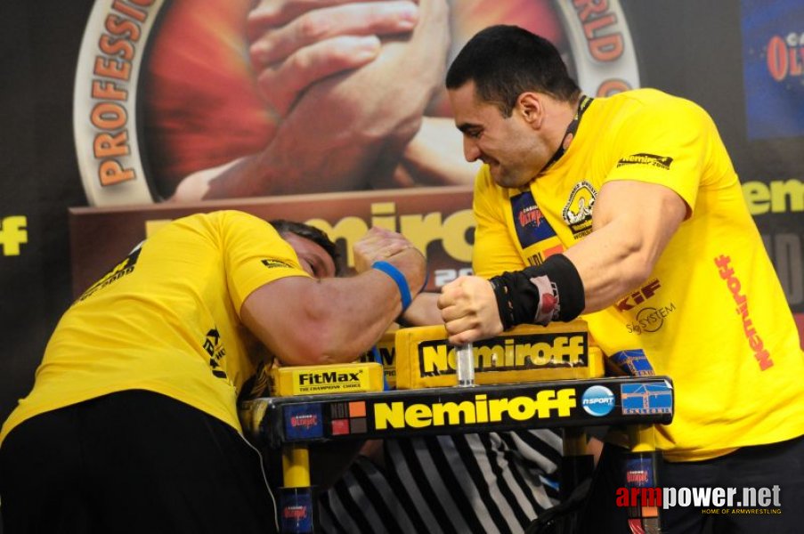 Nemiroff 2009 - Day 2 - Right hand # Siłowanie na ręce # Armwrestling # Armpower.net