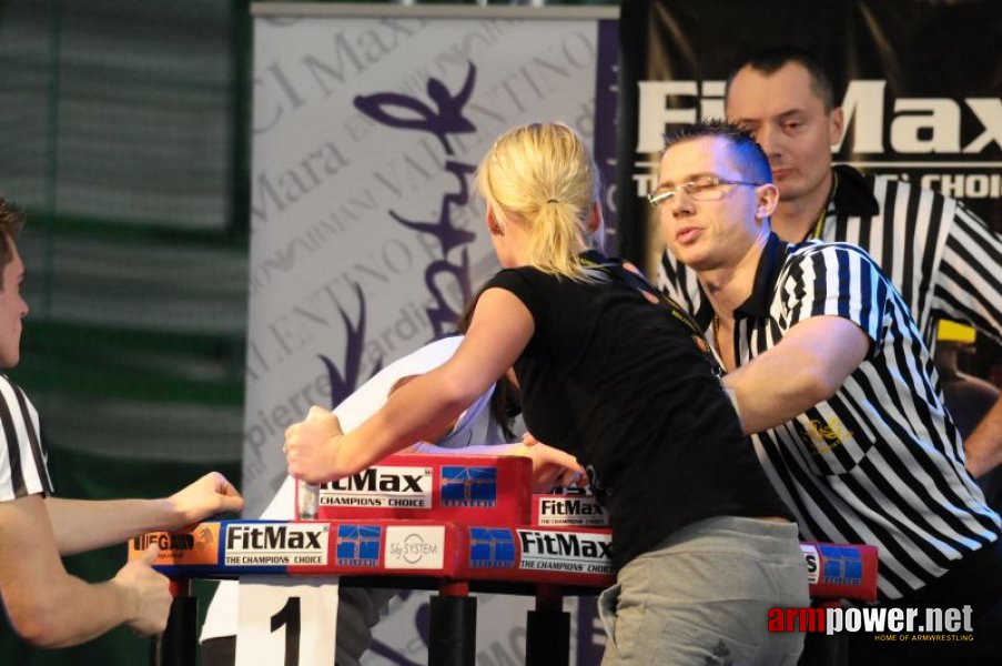 Puchar Polski 2009 - Prawa Reka # Siłowanie na ręce # Armwrestling # Armpower.net